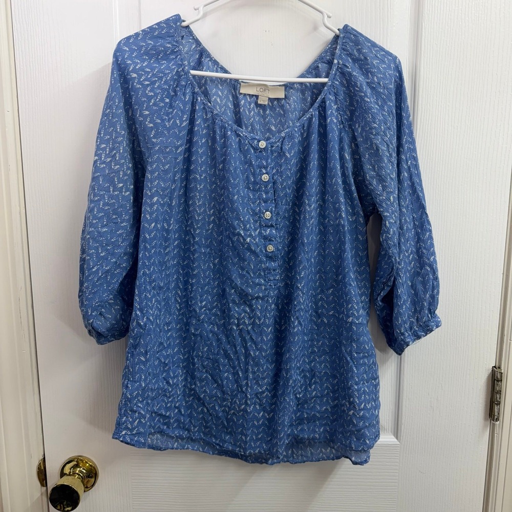Ann Taylor LOFT blue white print 3/4 sleeve loose relaxed scoop neck blouse M